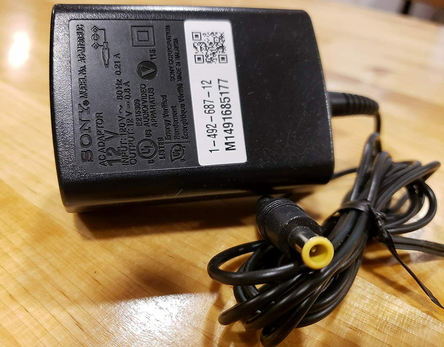Original Sony bdp-s6700 Power Supply AC Adapter Charger blu-ray bluray Audio Outputs: none Country/Region of Manufa Original Sony bdp-s6700 Power Supply AC Adapter Charger blu-ray bluray Audio Outputs: none Country/Region of Manufa