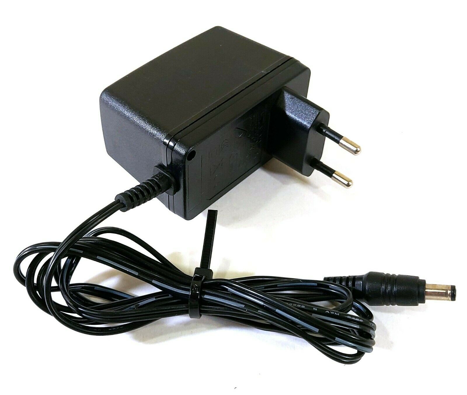 AcBel WAB014 AC Adapter 12V 2.25A Original Charger Power Supply Europlug P231 Brand: AcBel Unit Type: WAB014 EAN: AcBel WAB014 AC Adapter 12V 2.25A Original Charger Power Supply Europlug P231 Brand: AcBel Unit Type: WAB014 EAN:
