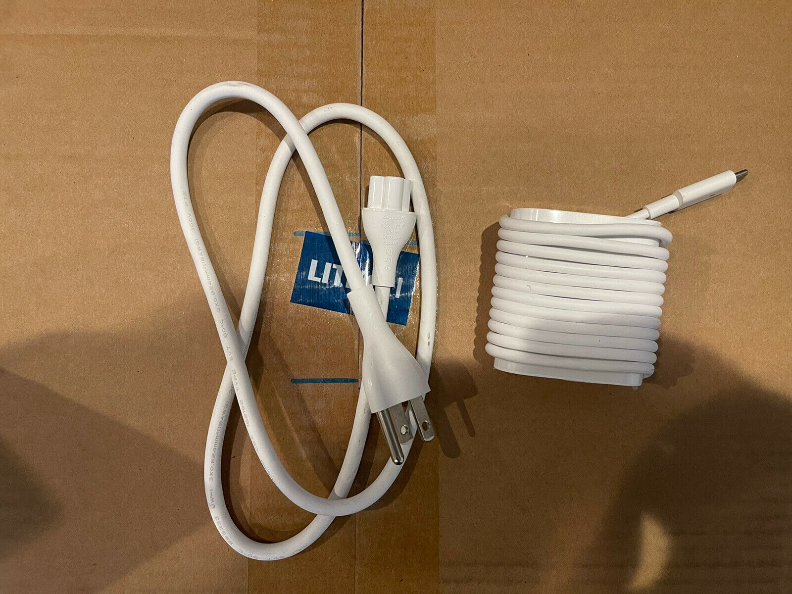 OEM Genuine Dell 45W 20V 2.25A White Ac Adapter XPS 9370 CFMC2 USB C Compatible Brand: For Dell Brand: Dell Type: OEM Genuine Dell 45W 20V 2.25A White Ac Adapter XPS 9370 CFMC2 USB C Compatible Brand: For Dell Brand: Dell Type:
