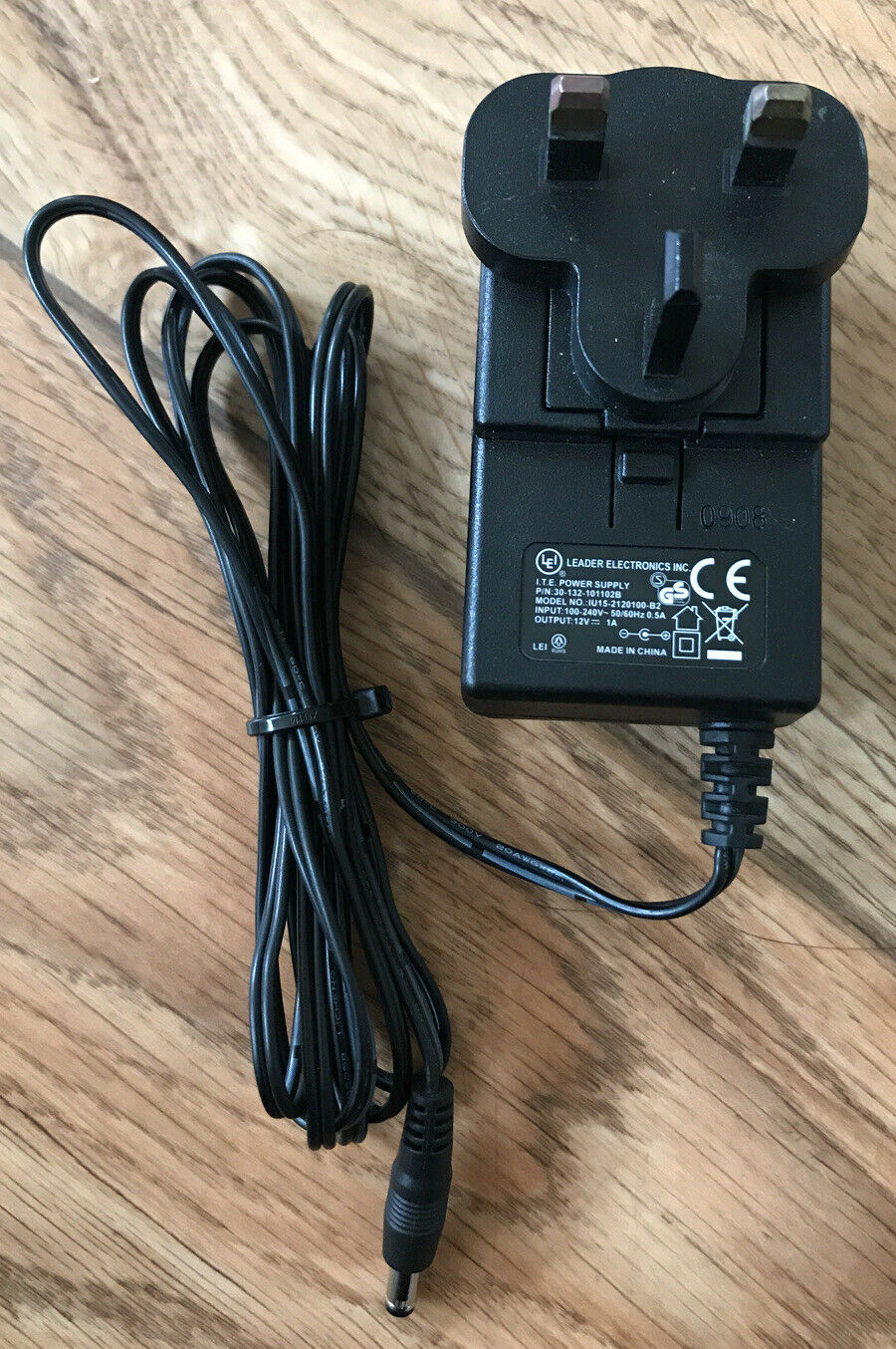 Original Véritable Lei leader Alimentation Adaptateur Adaptateur 12 V 1 A IU15-2120100-B2 Type: Adapter Connection Original Véritable Lei leader Alimentation Adaptateur Adaptateur 12 V 1 A IU15-2120100-B2 Type: Adapter Connection