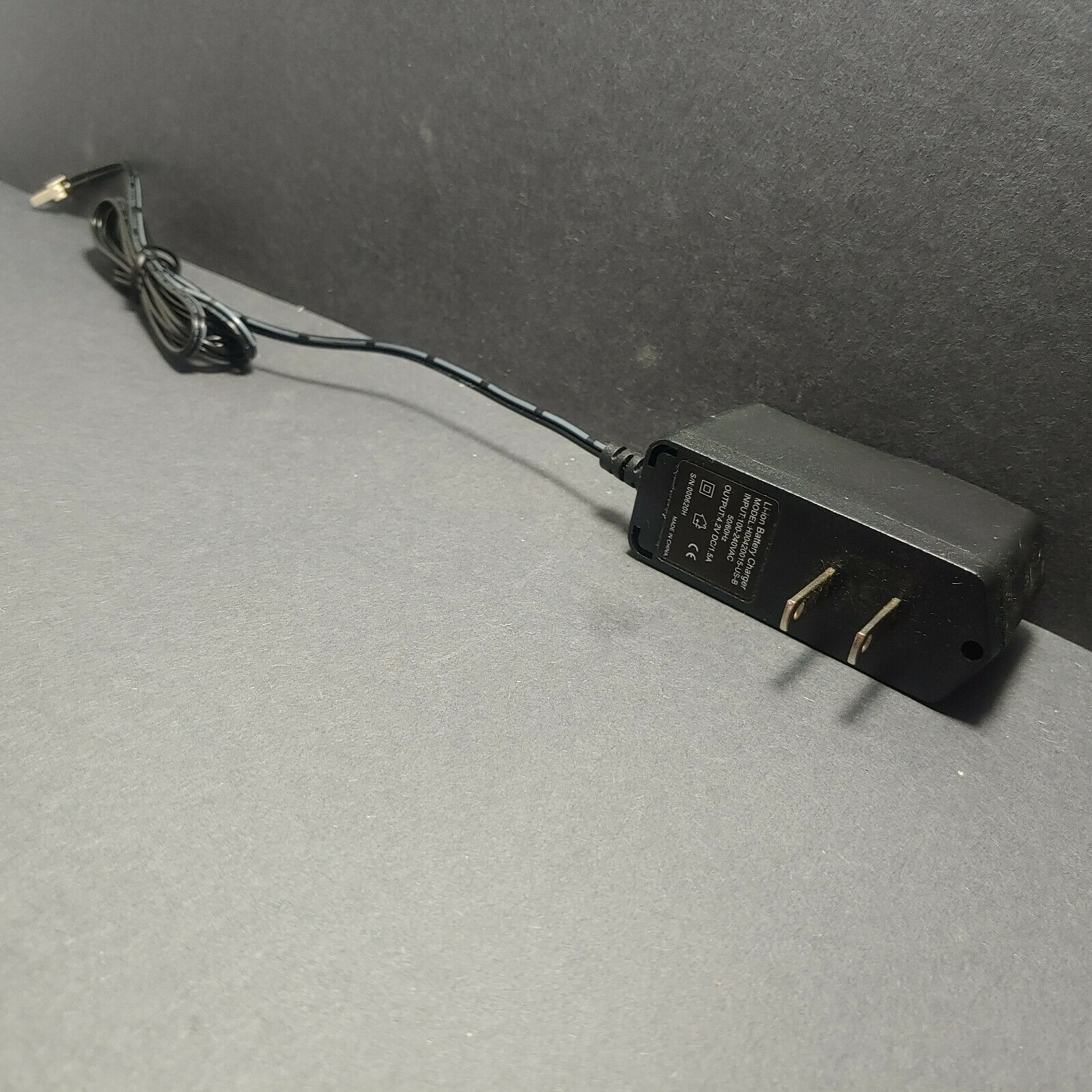 H00420015-US-B Power Supply Adapter Charger, 120vac - 4.2vdc, 1.5a Custom Bundle: Yes Type: Adapter Features: Port H00420015-US-B Power Supply Adapter Charger, 120vac - 4.2vdc, 1.5a Custom Bundle: Yes Type: Adapter Features: Port