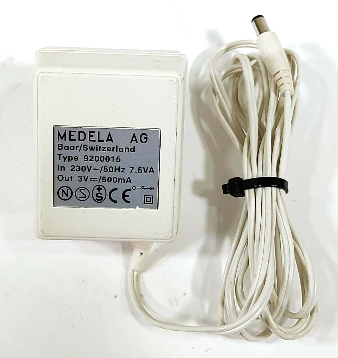 Medela 9200015 AC/DC Adapter 3V 500mA Original Power Supply Unit Quantity: 1 MPN: 9200015 Brand: Medela Voltage: 3 V Medela 9200015 AC/DC Adapter 3V 500mA Original Power Supply Unit Quantity: 1 MPN: 9200015 Brand: Medela Voltage: 3 V