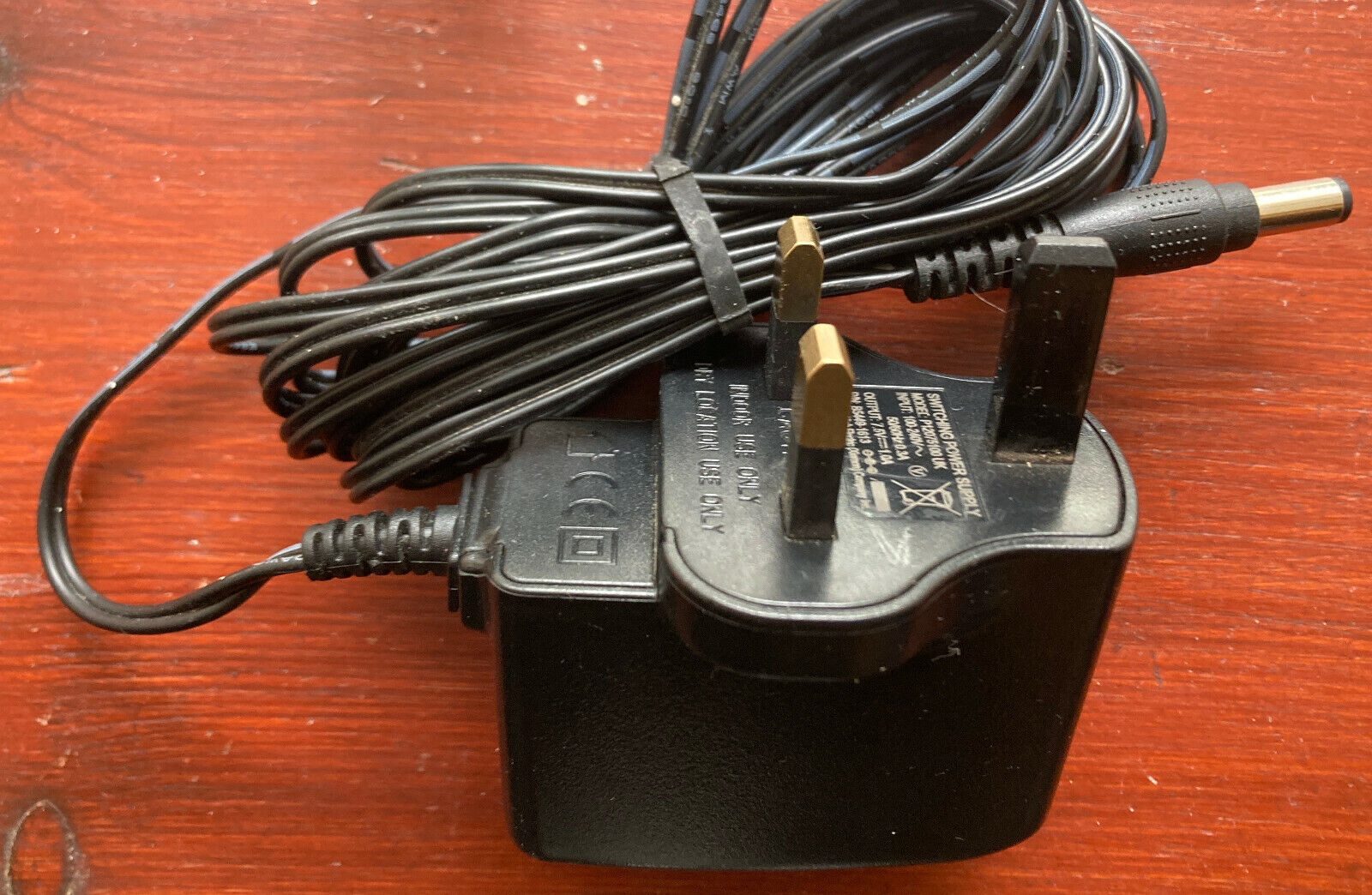 Replacement Roberts 7.5v 1A Mains Power Adapter Supply Compatible Brand: Universal Amperage Rating (Amps): 1.5A (Pe Replacement Roberts 7.5v 1A Mains Power Adapter Supply Compatible Brand: Universal Amperage Rating (Amps): 1.5A (Pe