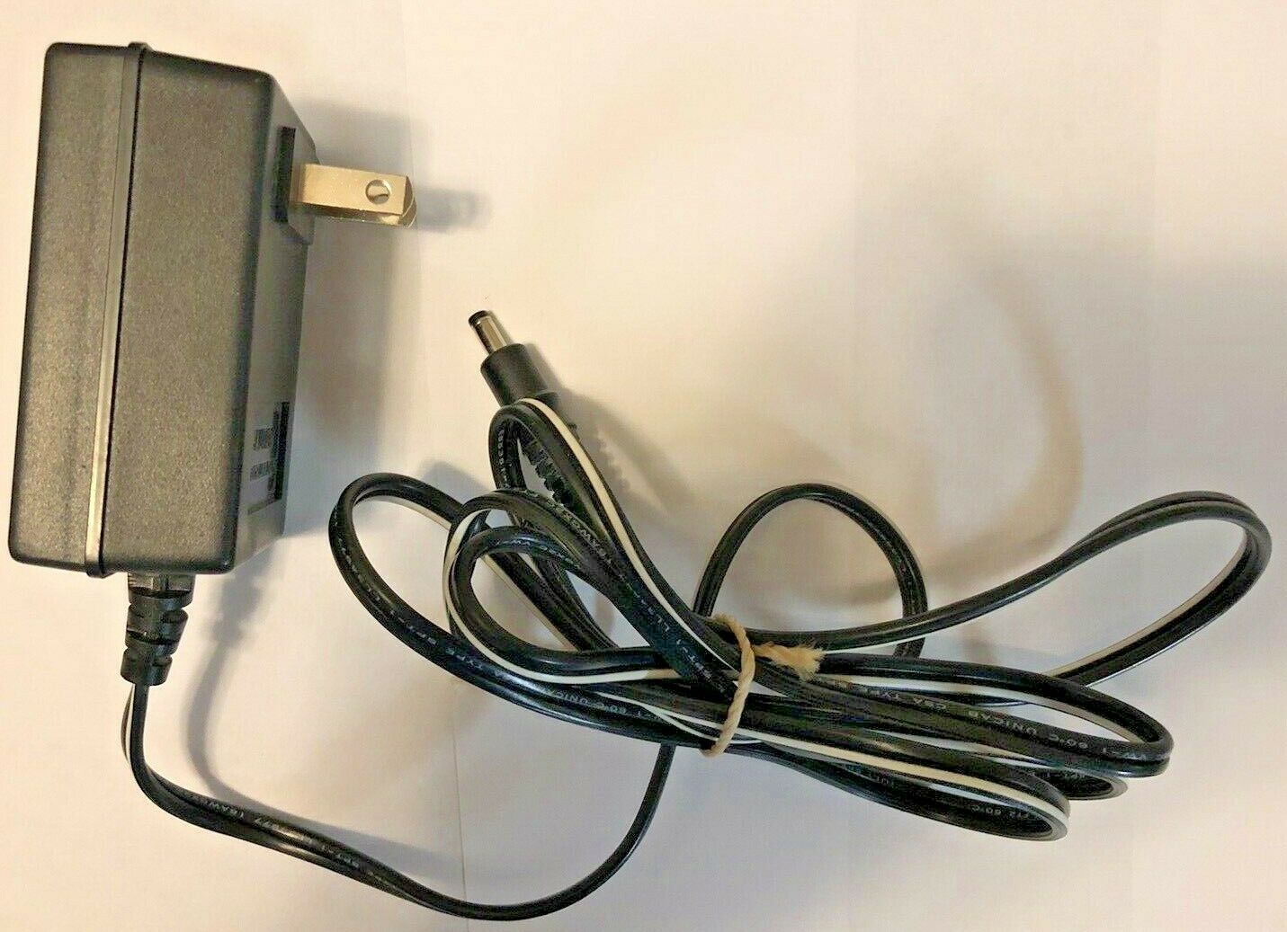 Replacement Charger For Swagtron T5 and T580 Hoverboard 29.4V Output 1A Model T5, T580 Featured Refinements Hoverboar Replacement Charger For Swagtron T5 and T580 Hoverboard 29.4V Output 1A Model T5, T580 Featured Refinements Hoverboar
